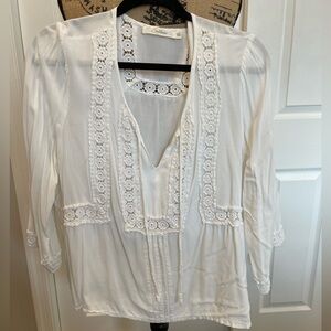 Cream/off-white Solitaire top